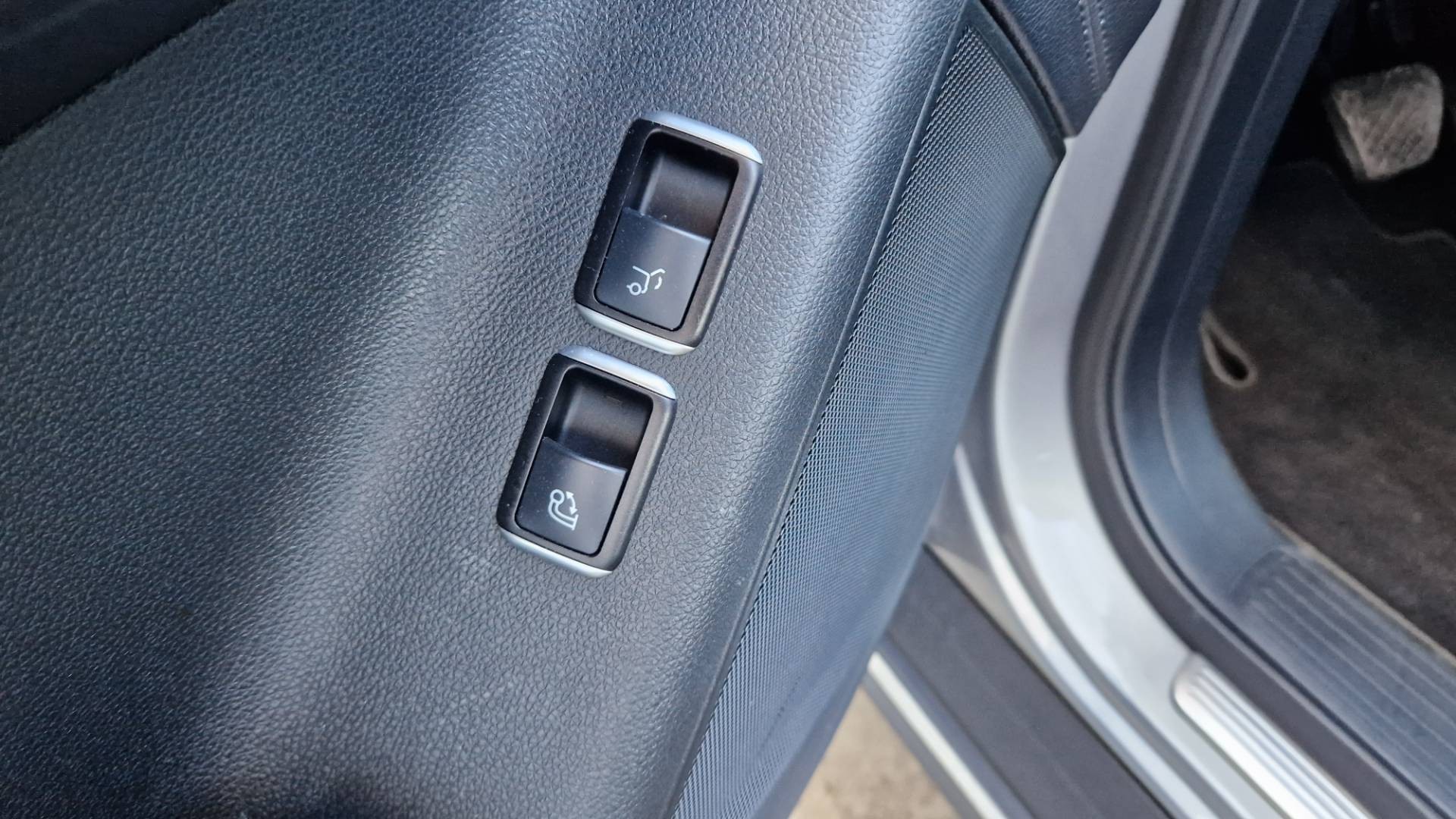 Mercedes-Benz GLE SUV 350d 4matic A/T – Obrázok 41