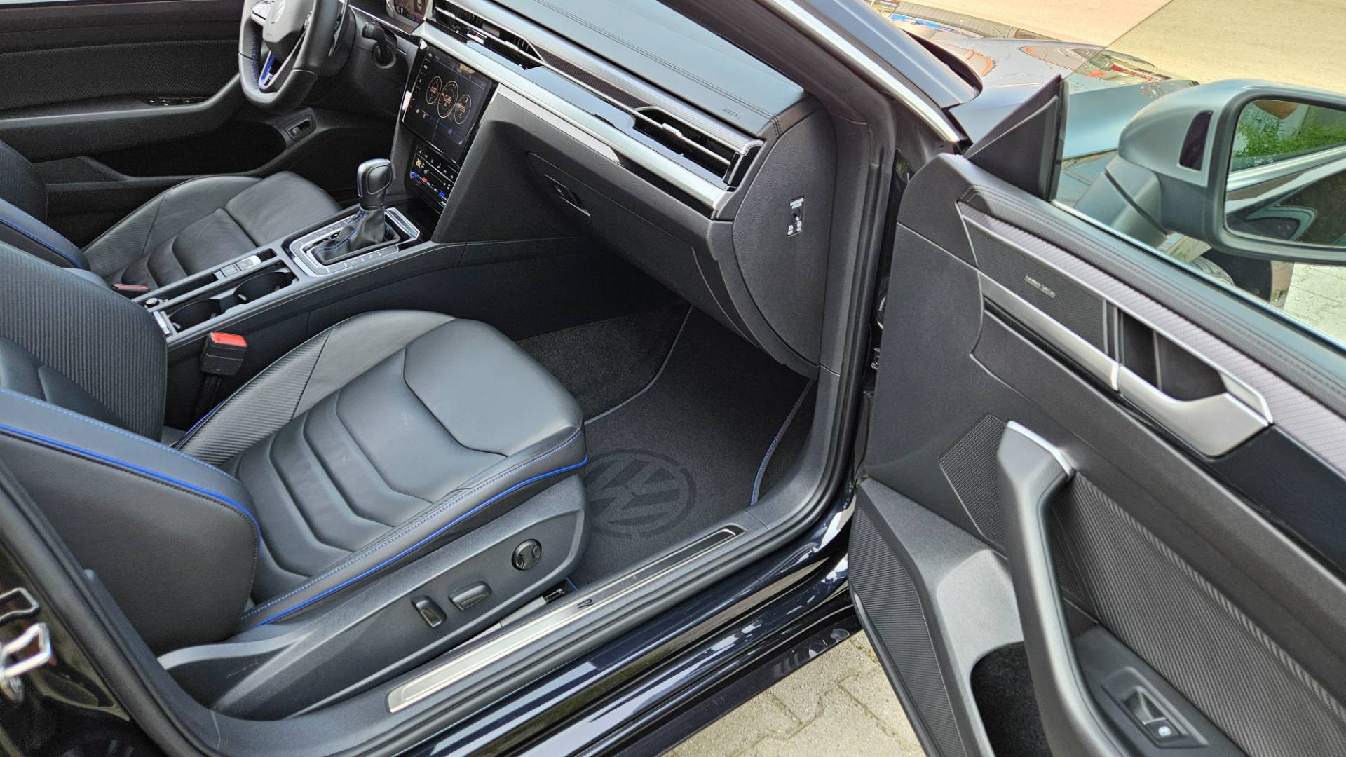 Volkswagen Arteon Shooting Brake SB 2.0 TSI R 4Motion DSG – Obrázok 40