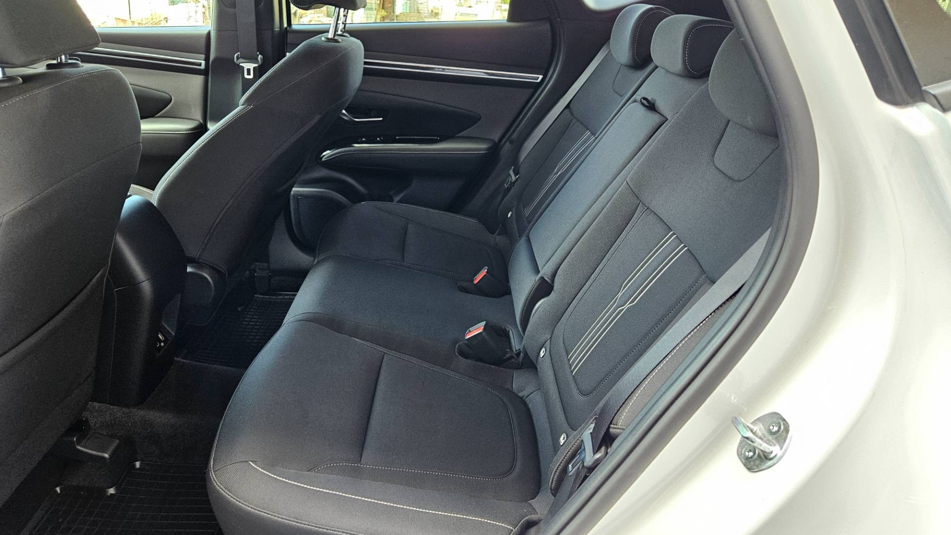 Hyundai Tucson 1.6 T-GDi Mild Hybrid Play 4x4 A/T – Obrázok 20