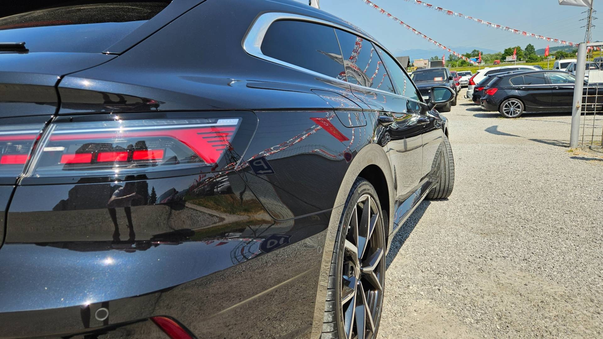 Volkswagen Arteon Shooting Brake SB 2.0 TSI R 4Motion DSG – Obrázok 10