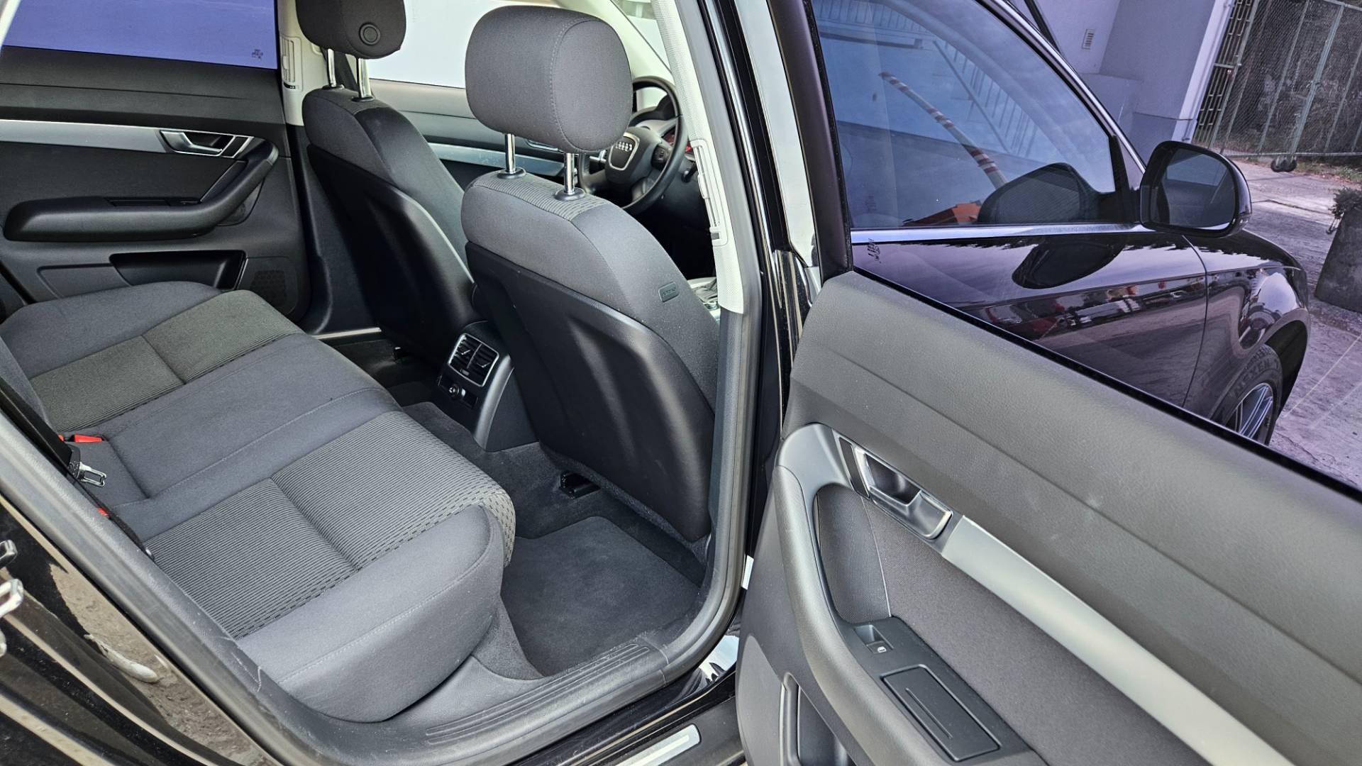 Audi A6 Avant 2.7 TDI multitronic – Obrázok 22