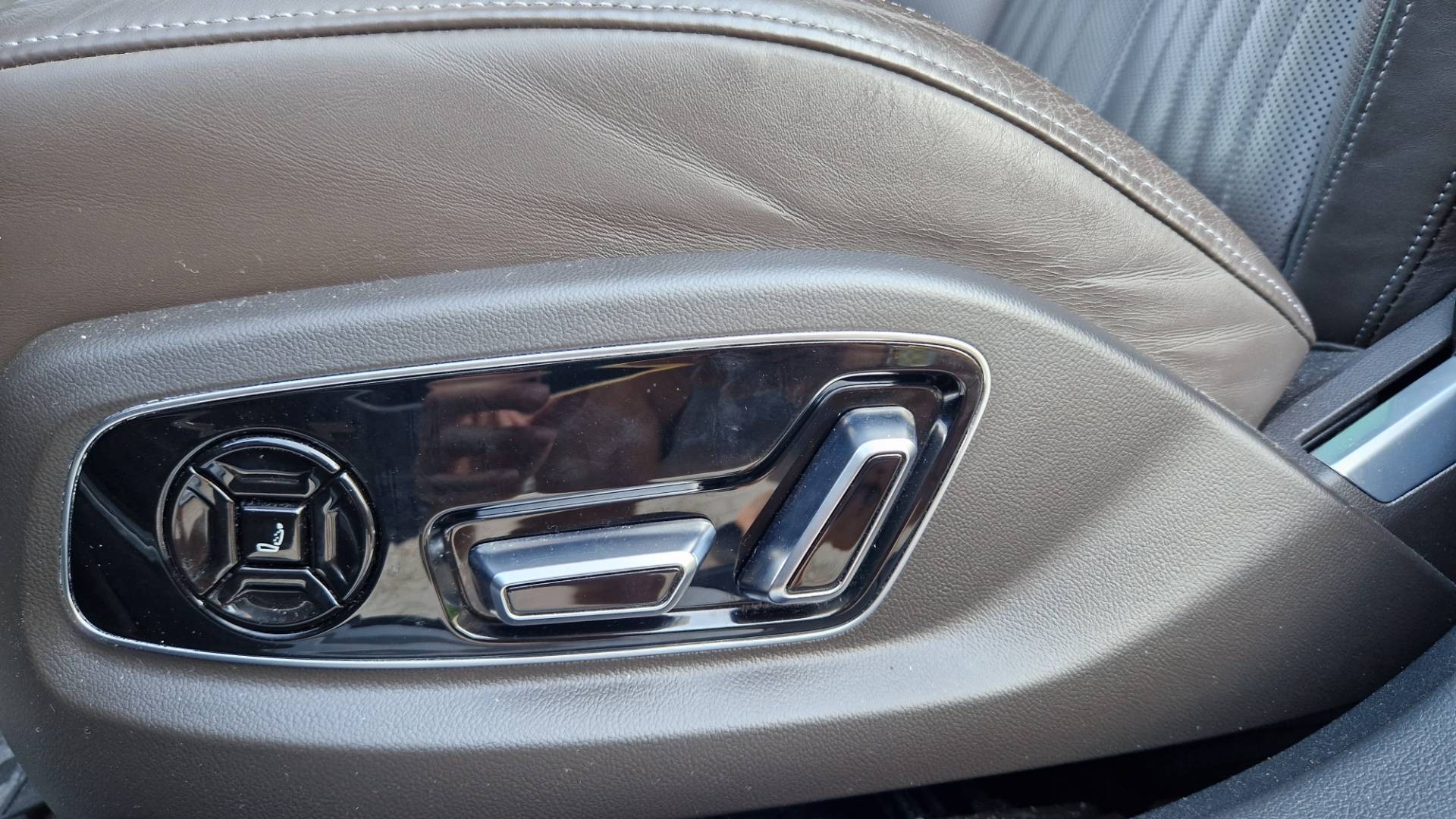 Audi A8 Long 55 3.0 TFSI V6 quattro tiptronic. – Obrázok 42