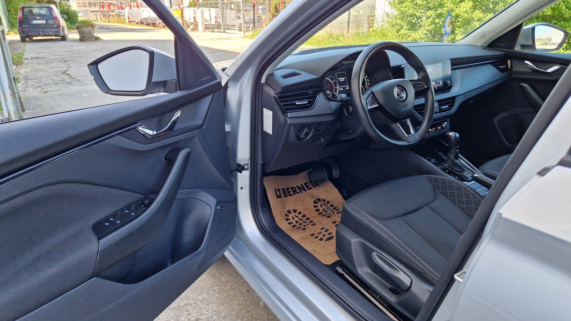 Škoda Kamiq 1.0 TSI Style DSG – Obrázok 26