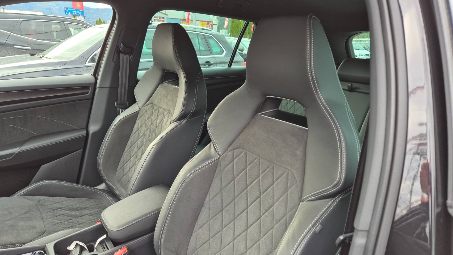 Škoda Kodiaq 2.0 TDI SCR EVO 200 Sportline 4x4 DSG – Obrázok 31