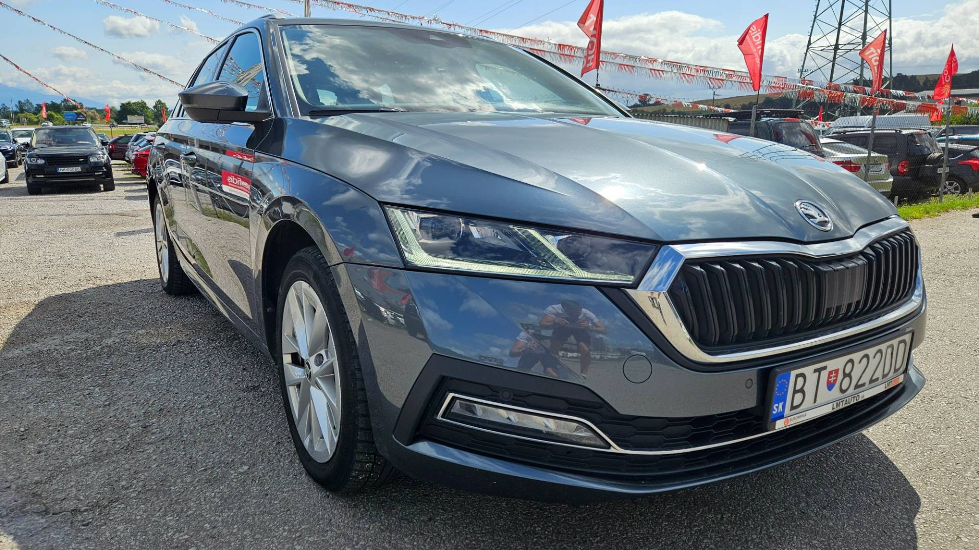 Škoda Octavia Combi 2.0 TDI SCR Style 4x4 DSG – Obrázok 3