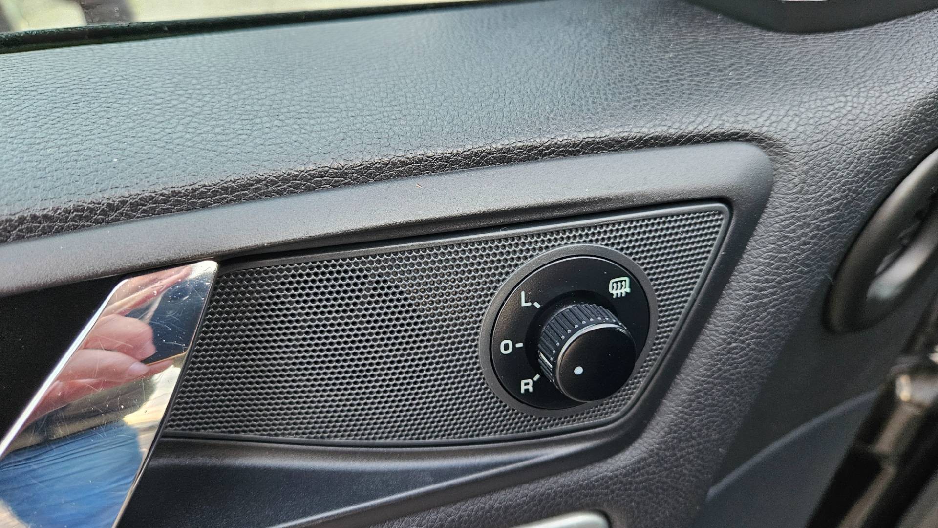 Škoda Octavia Combi 2.0 TDI CR DPF RS DSG – Obrázok 17