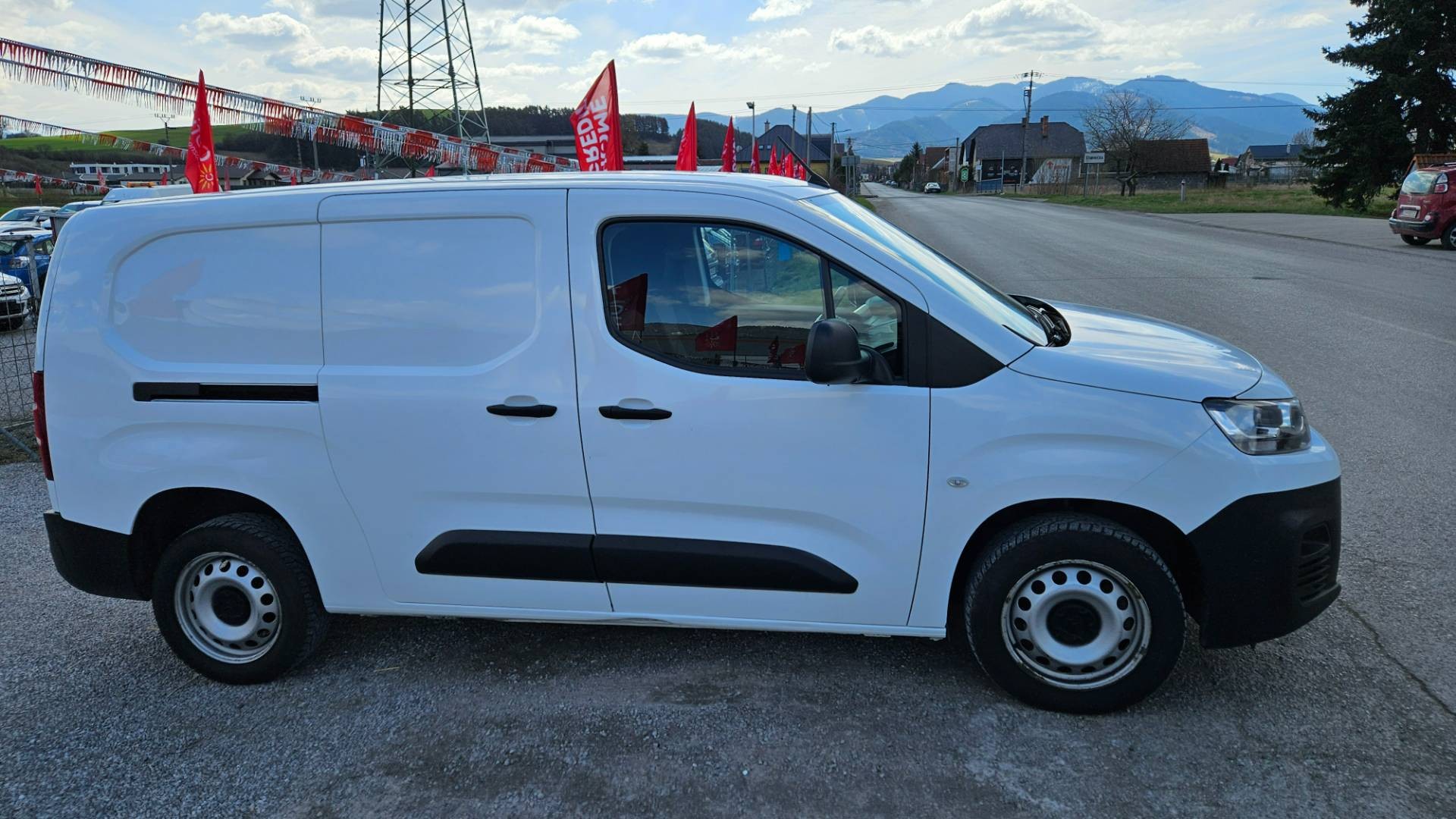 Citroën Berlingo Van 1.5 BlueHDi 102 L2 1000 Club – Obrázok 3