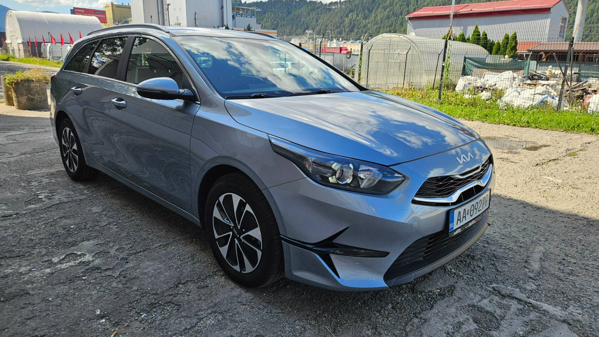 Kia Ceed SW 1.5 T-GDi Gold – Obrázok 36