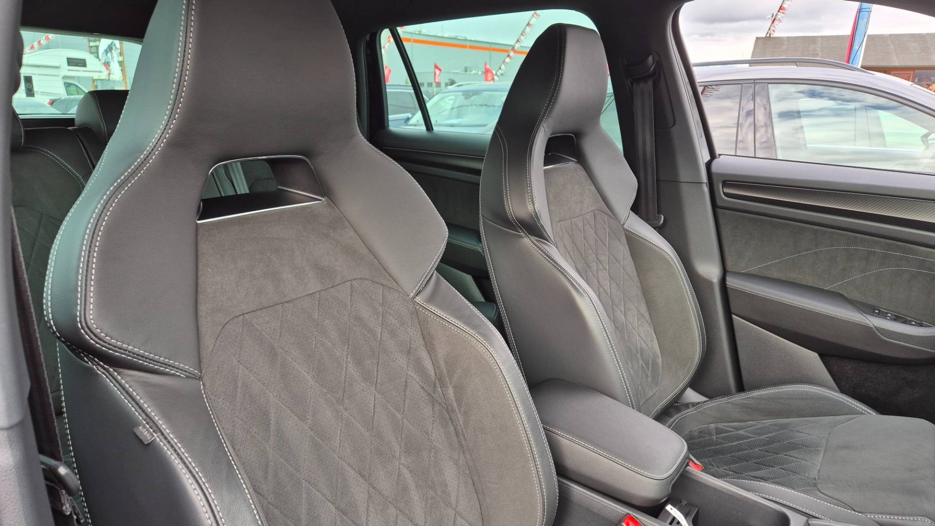 Škoda Kodiaq 2.0 TDI SCR EVO 200 Sportline 4x4 DSG – Obrázok 39