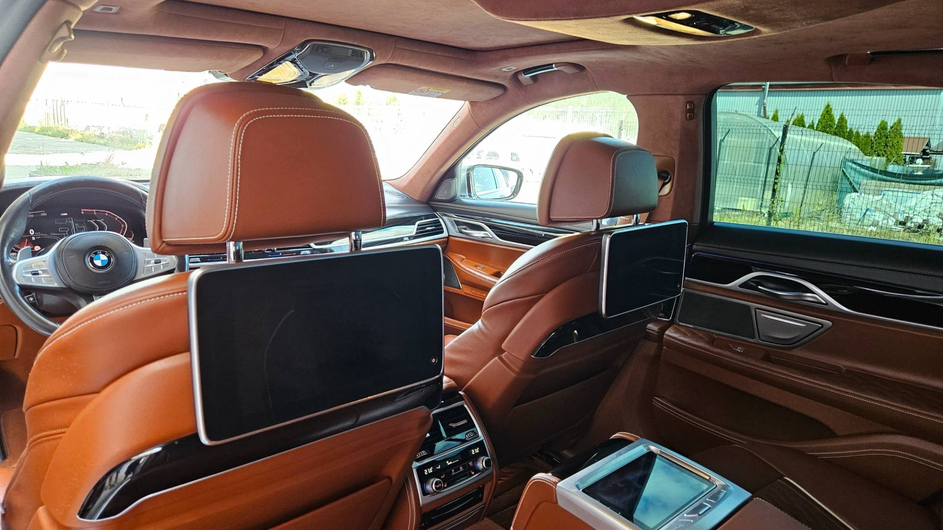BMW Rad 7 750d xDrive A/T – Obrázok 29