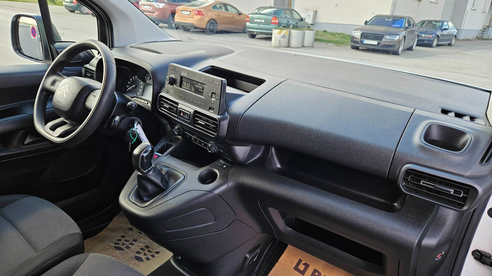 Citroën Berlingo Van 1.5 BlueHDi 102 L2 1000 Club – Obrázok 11