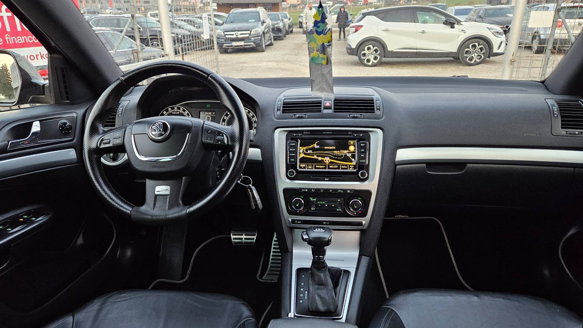 Škoda Octavia Combi 2.0 TDI CR DPF RS DSG – Obrázok 13