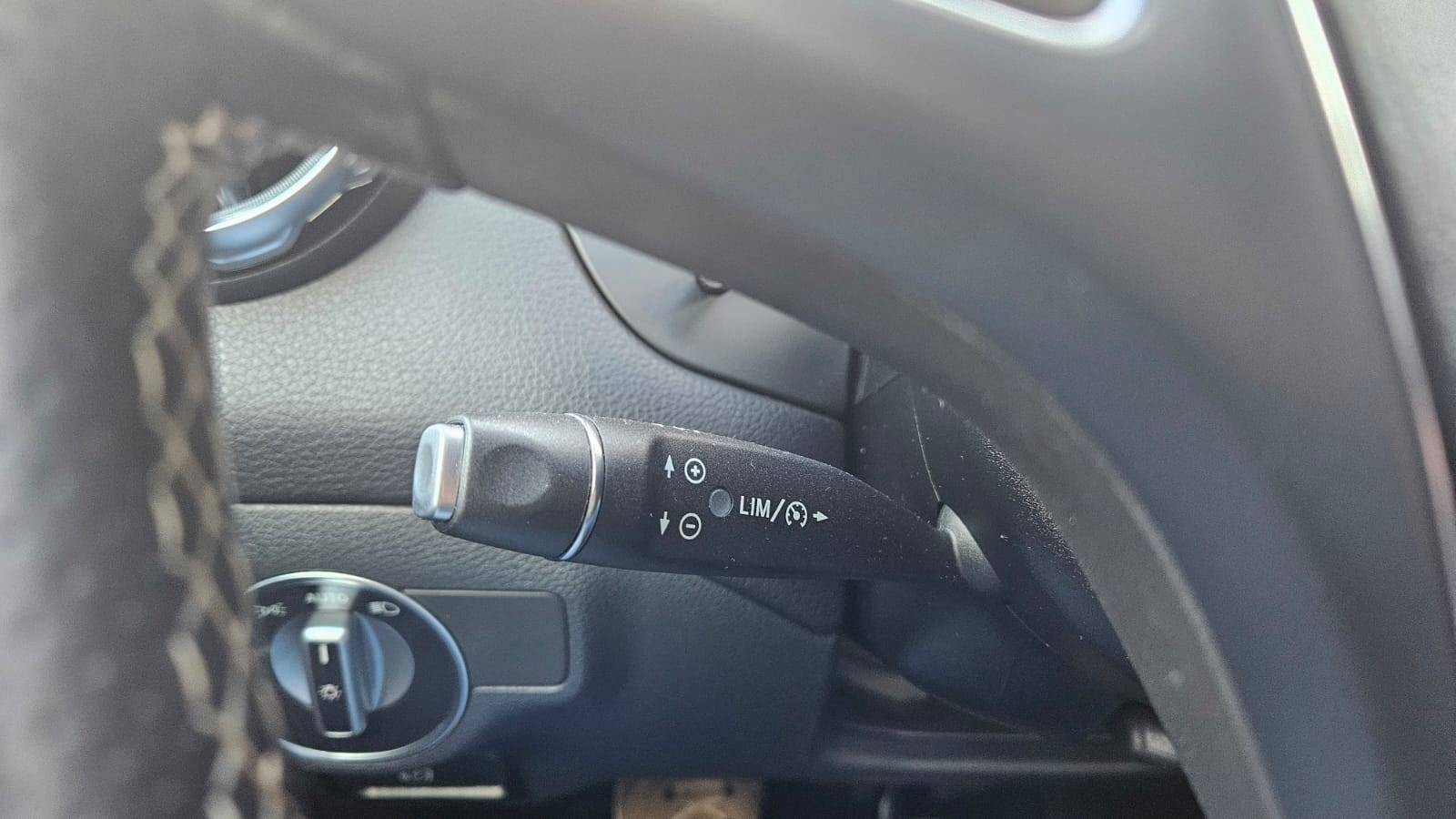 Mercedes-Benz GLA 200 d 100KW – Obrázok 40