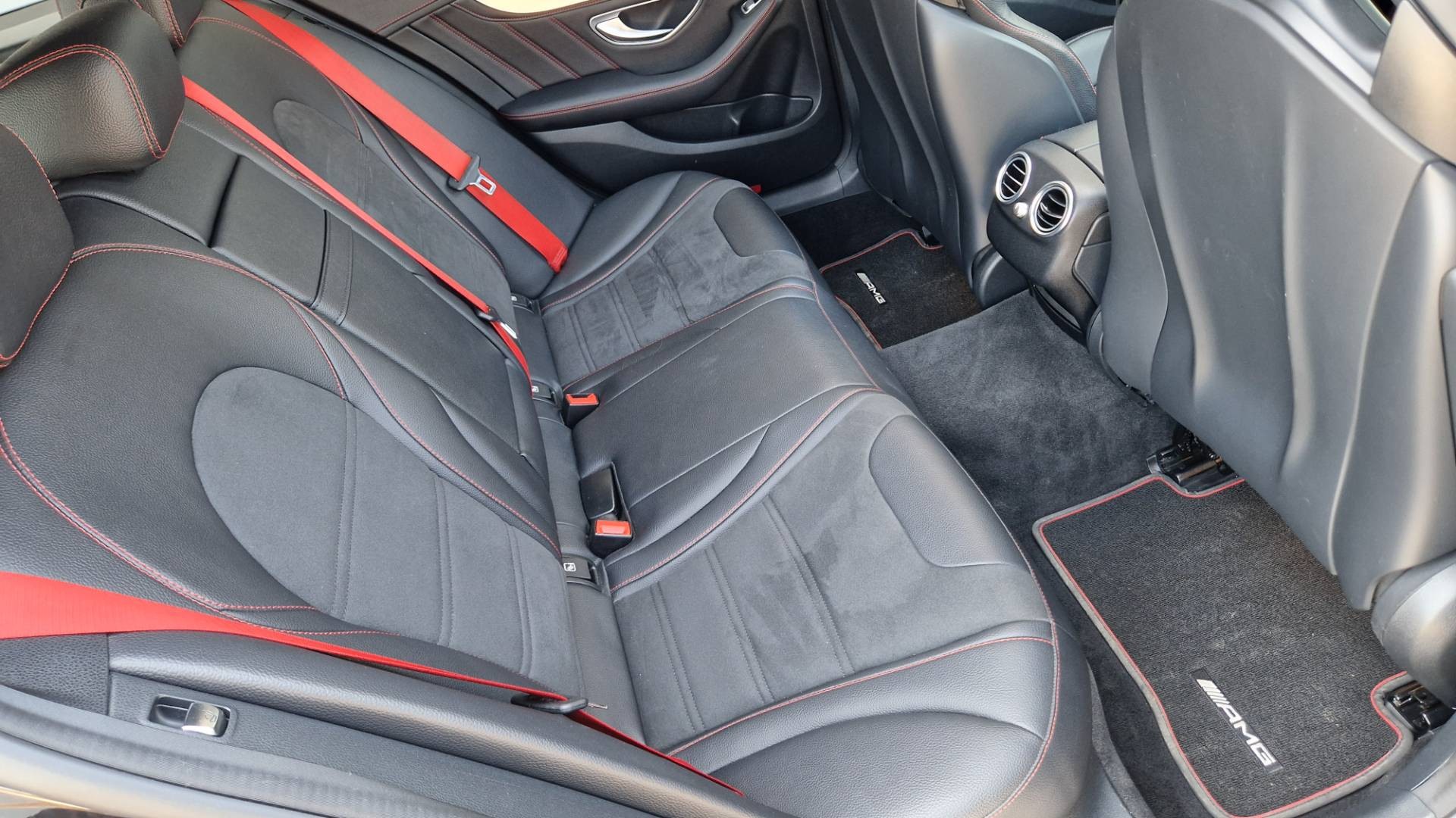 Mercedes-Benz C trieda Kombi 450 AMG 4matic A/T – Obrázok 33