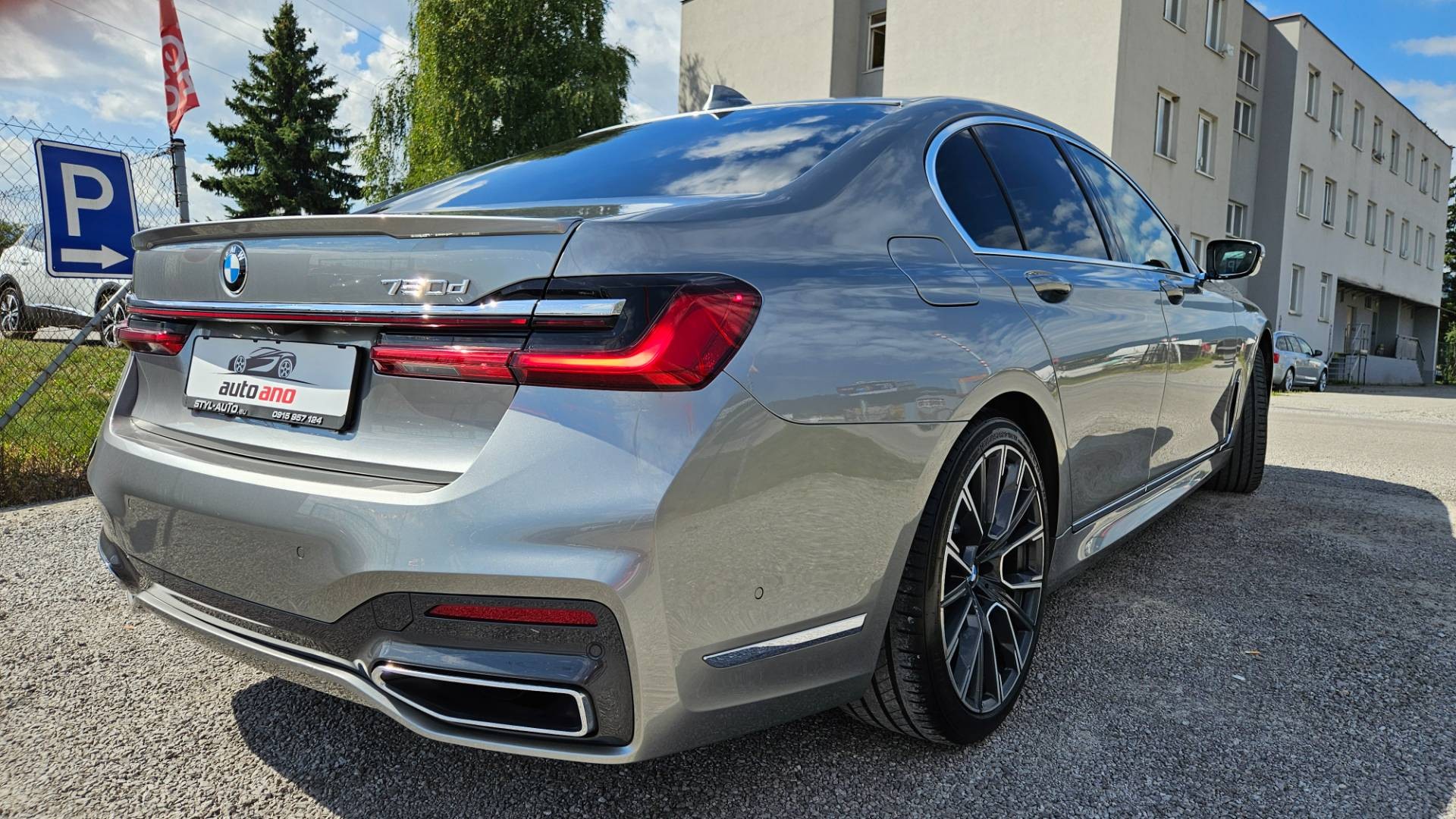 BMW Rad 7 750d xDrive A/T – Obrázok 20