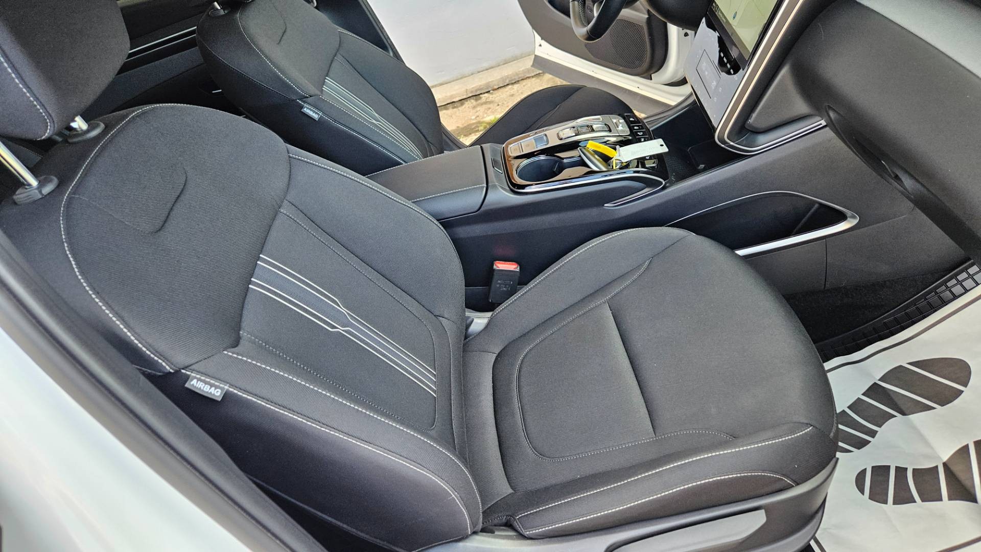 Hyundai Tucson 1.6 T-GDi Mild Hybrid Play 4x4 A/T – Obrázok 30