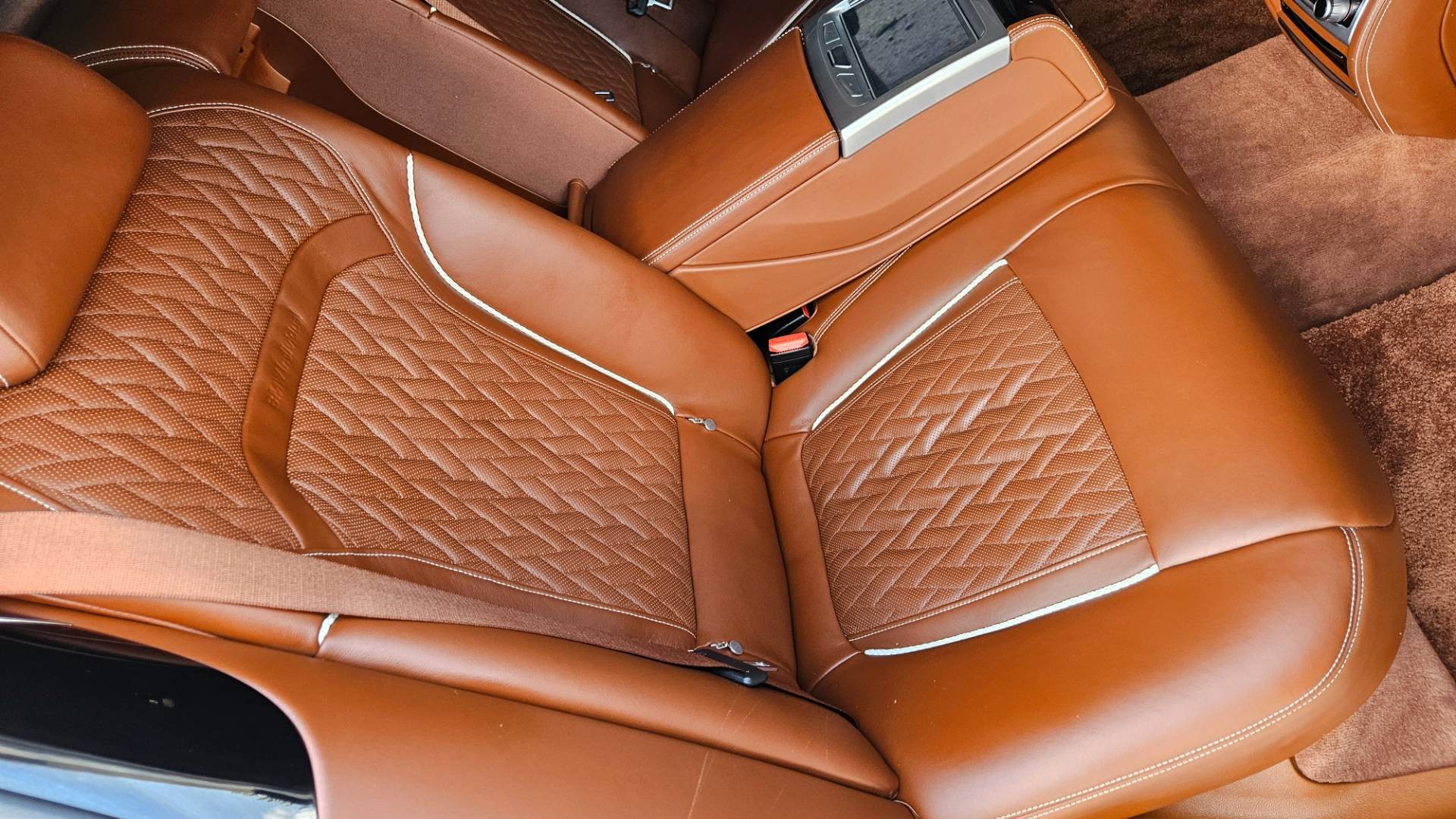 BMW Rad 7 750d xDrive A/T – Obrázok 40