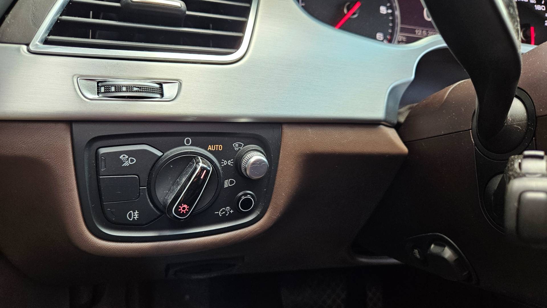 Audi A8 4.2 TDI V8 385k DPF quattro tiptronic – Obrázok 63