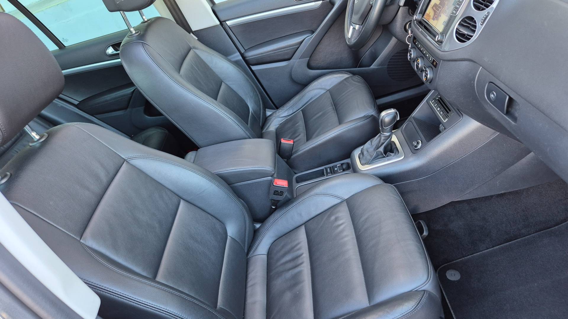 Volkswagen Tiguan 2.0 SCR TDI BMT 4-Motion Sport&Style DSG EU6 – Obrázok 37