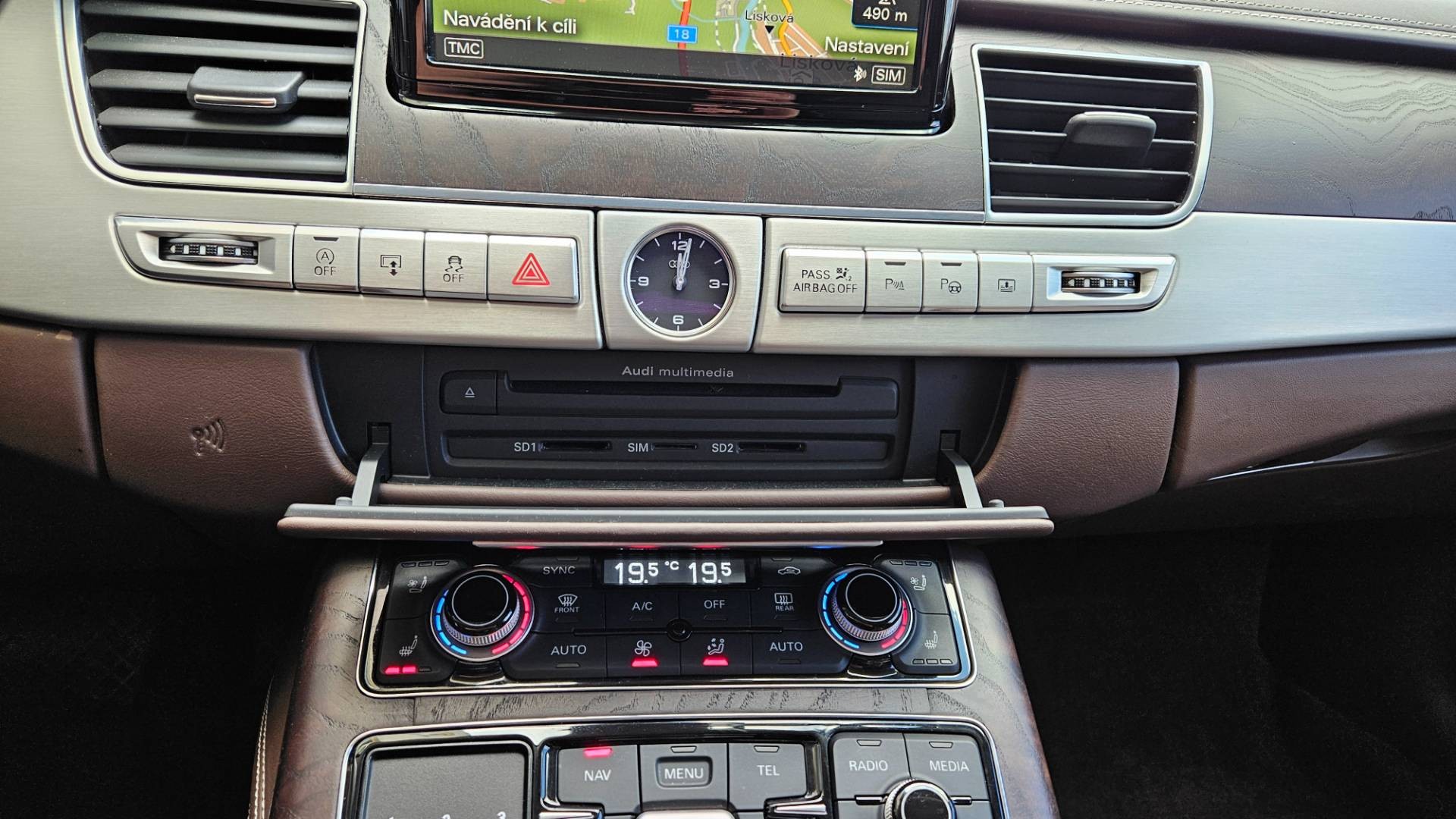 Audi A8 4.2 TDI V8 385k DPF quattro tiptronic – Obrázok 59