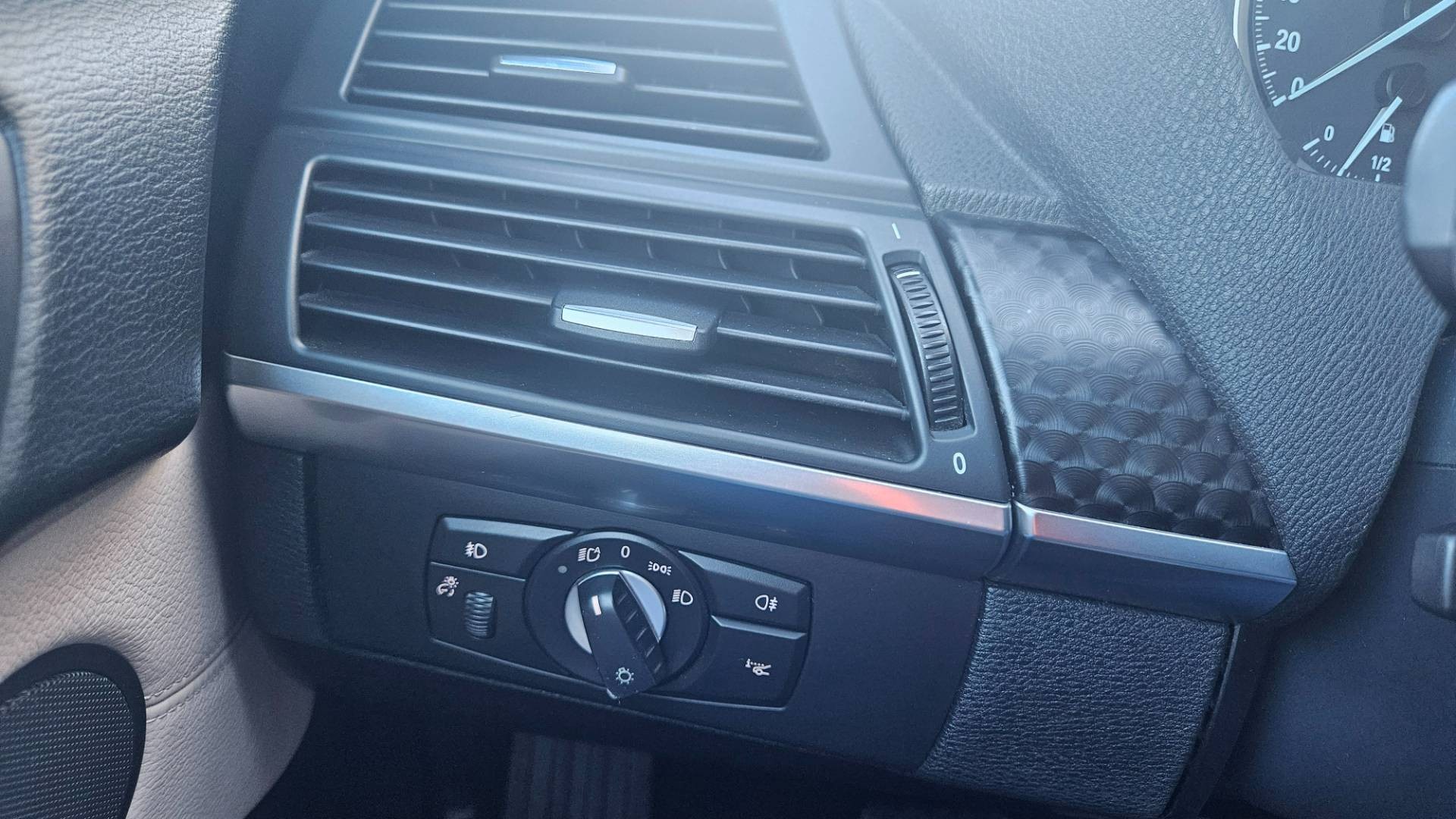 BMW X6 xDrive 35i – Obrázok 28