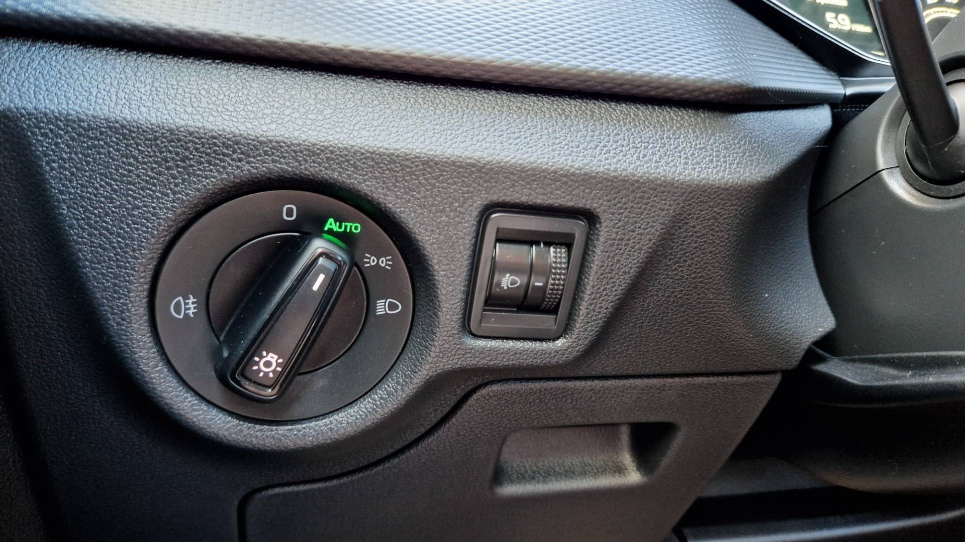 Škoda Kamiq 1.0 TSI Style DSG – Obrázok 48