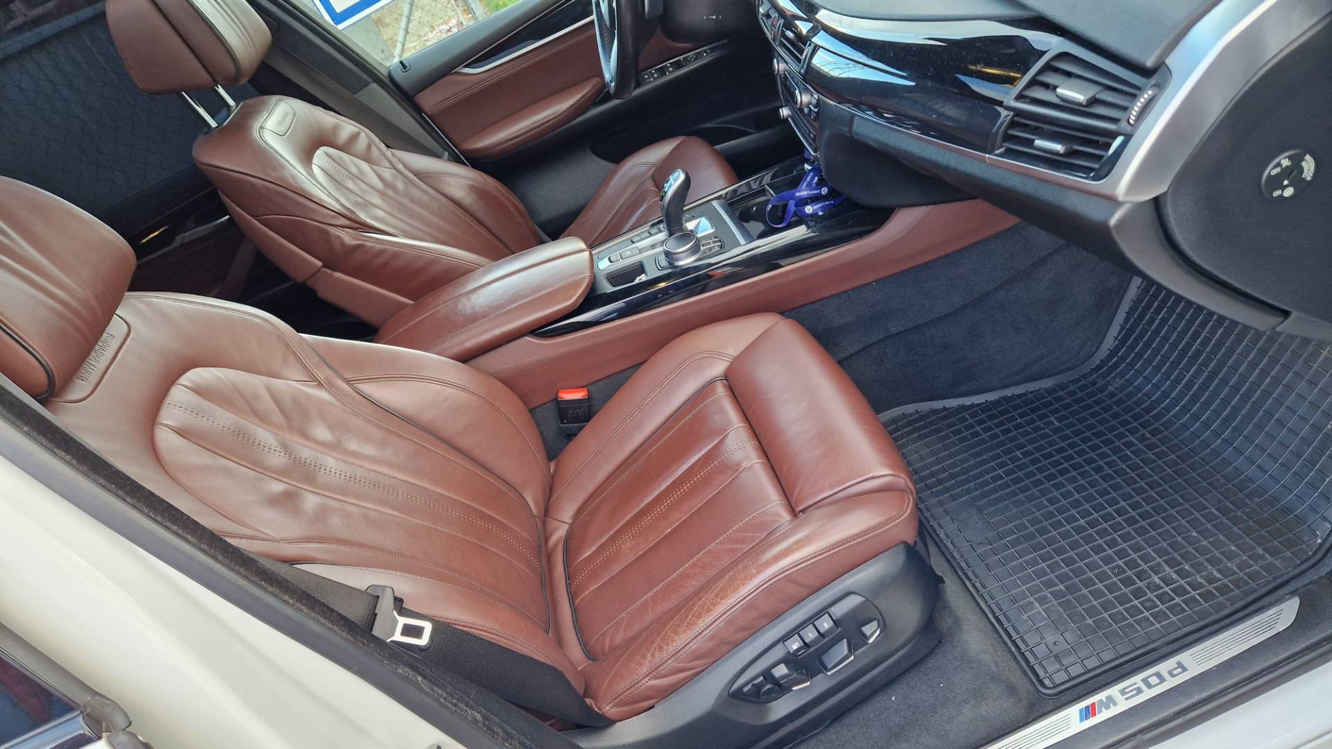 BMW X5 M50D M-PACKET 381PS – Obrázok 41