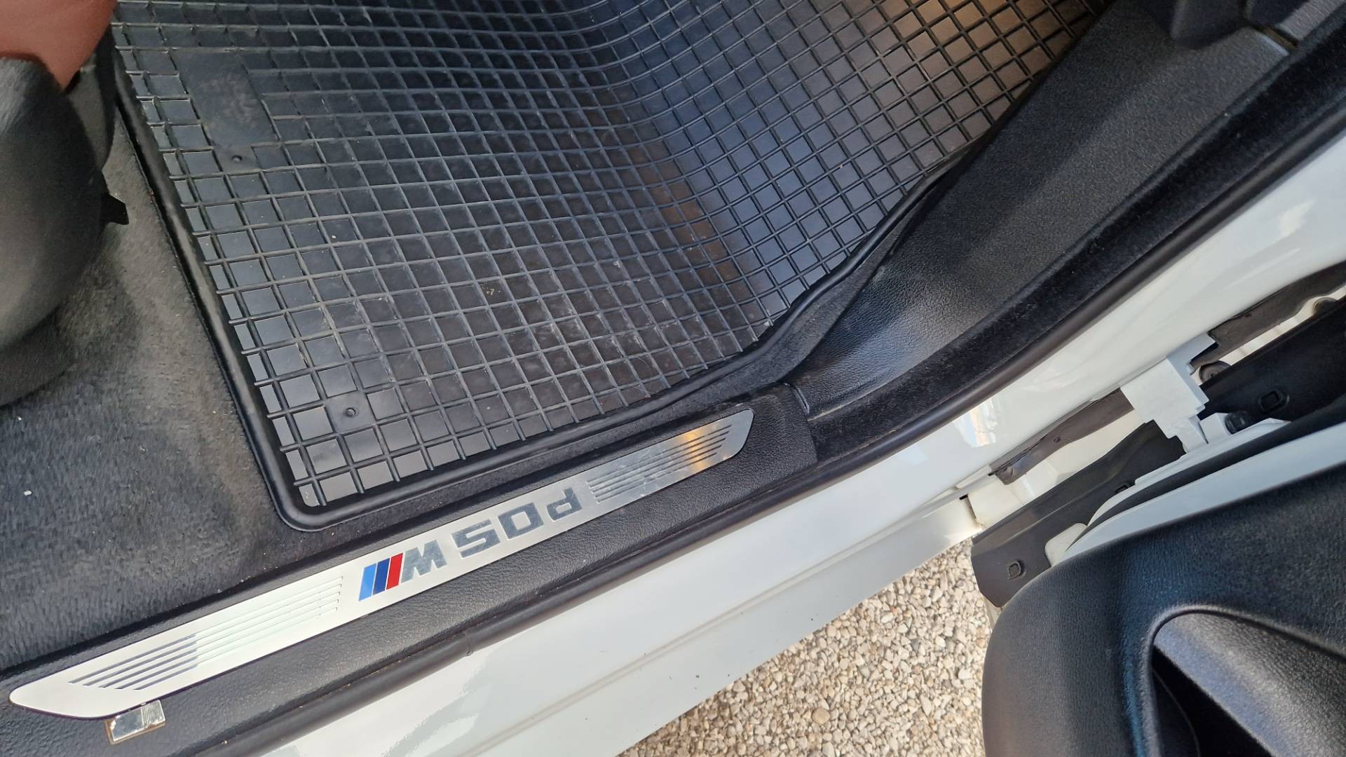 BMW X5 M50D M-PACKET 381PS – Obrázok 40