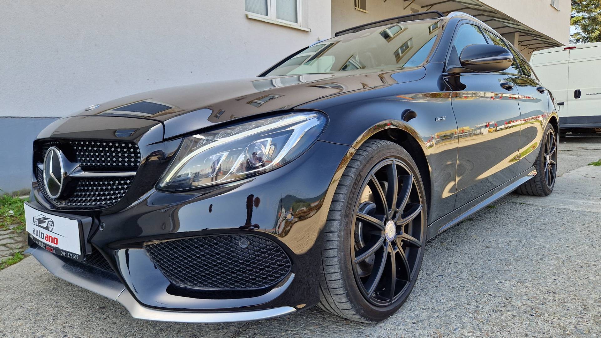 Mercedes-Benz C trieda Kombi 450 AMG 4matic A/T – Obrázok 57