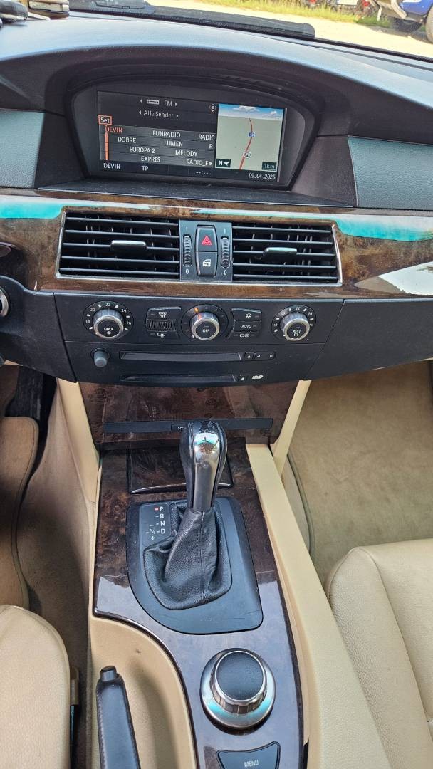 BMW Rad 5 Touring 530 xdT A/T – Obrázok 31