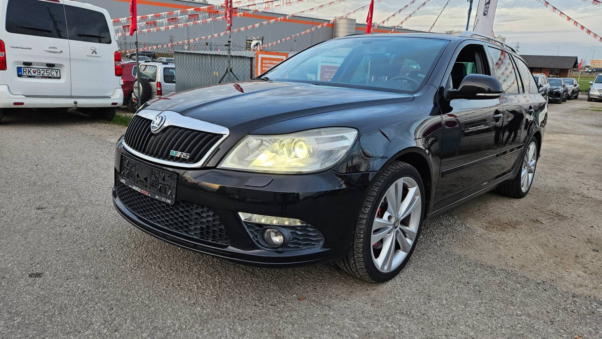 Škoda Octavia Combi 2.0 TDI CR DPF RS DSG – Obrázok 22