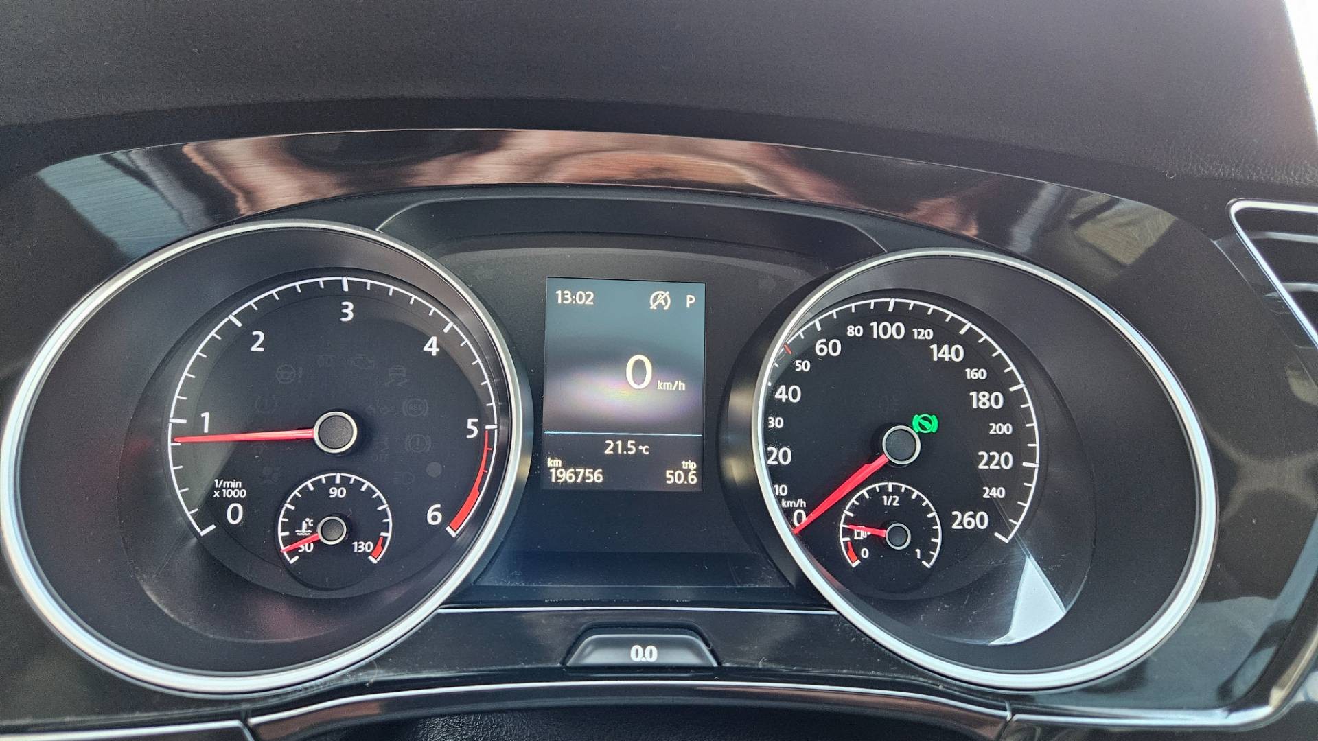 Volkswagen Touran 2.0 TDI SCR BMT 190k Highline DSG EU6 – Obrázok 41