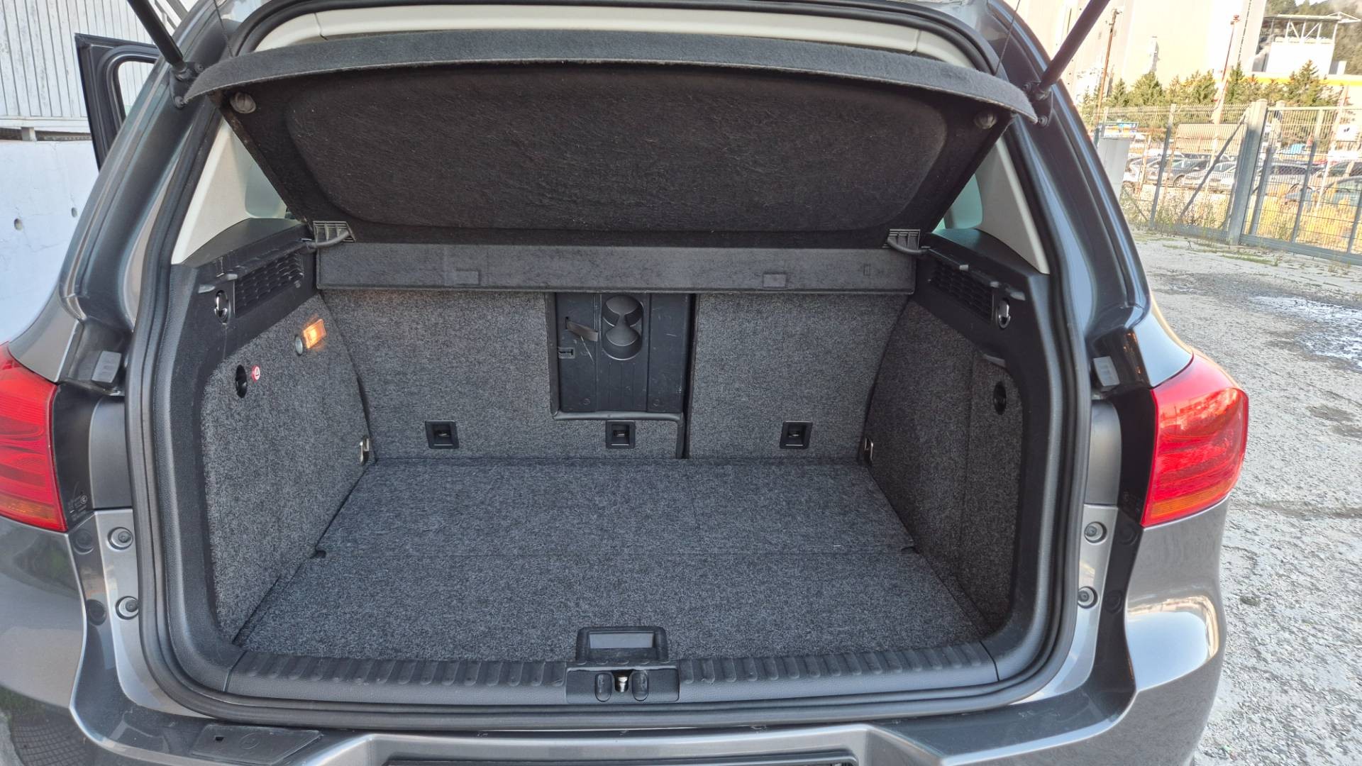 Volkswagen Tiguan 2.0 SCR TDI BMT 4-Motion Sport&Style DSG EU6 – Obrázok 21