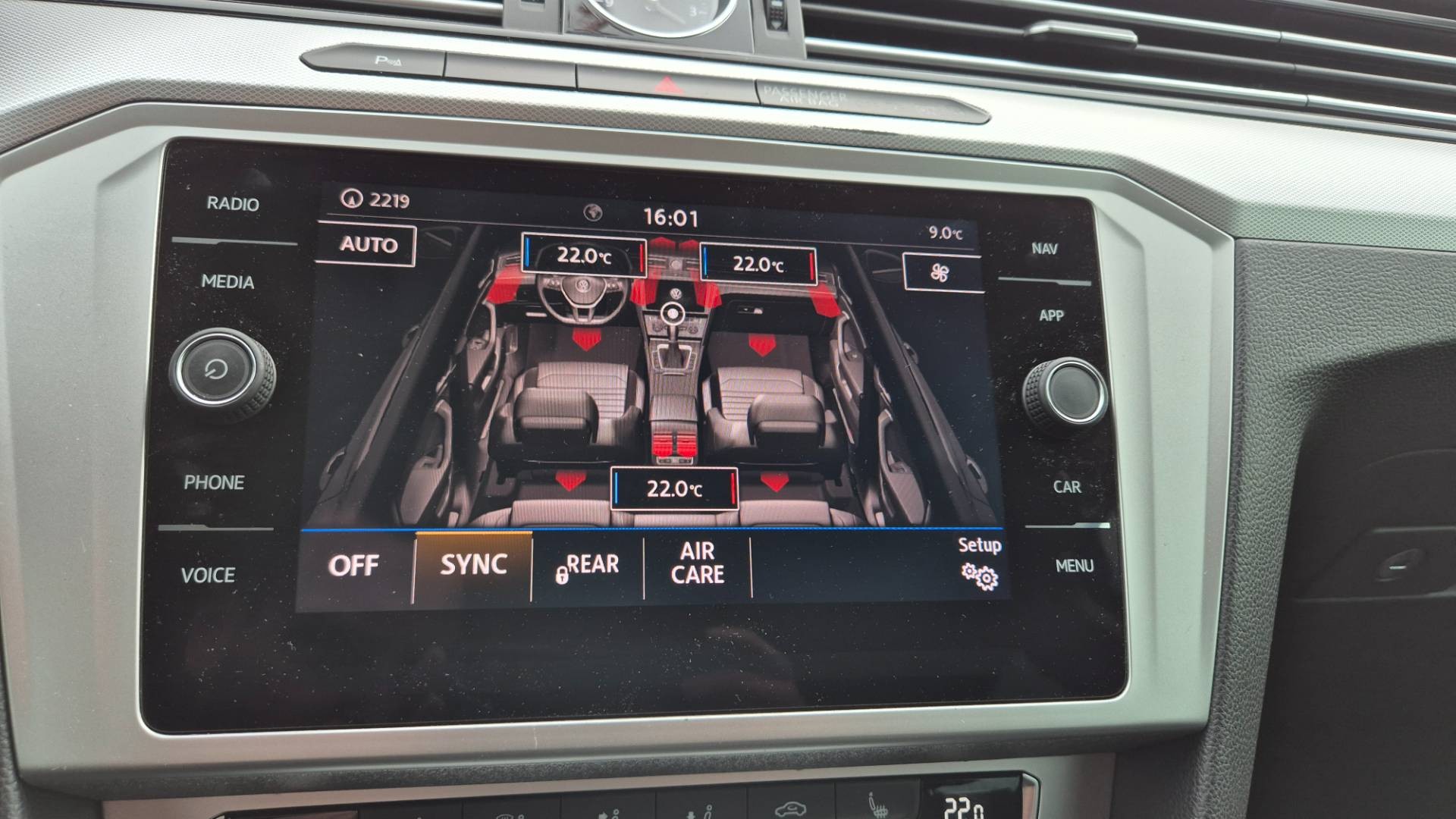 Volkswagen Passat Variant 2.0 TDI BMT Business Comfortline – Obrázok 43