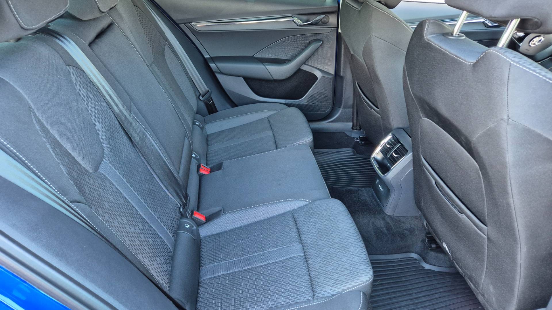 Škoda Octavia 2.0 TDI SCR Style – Obrázok 32