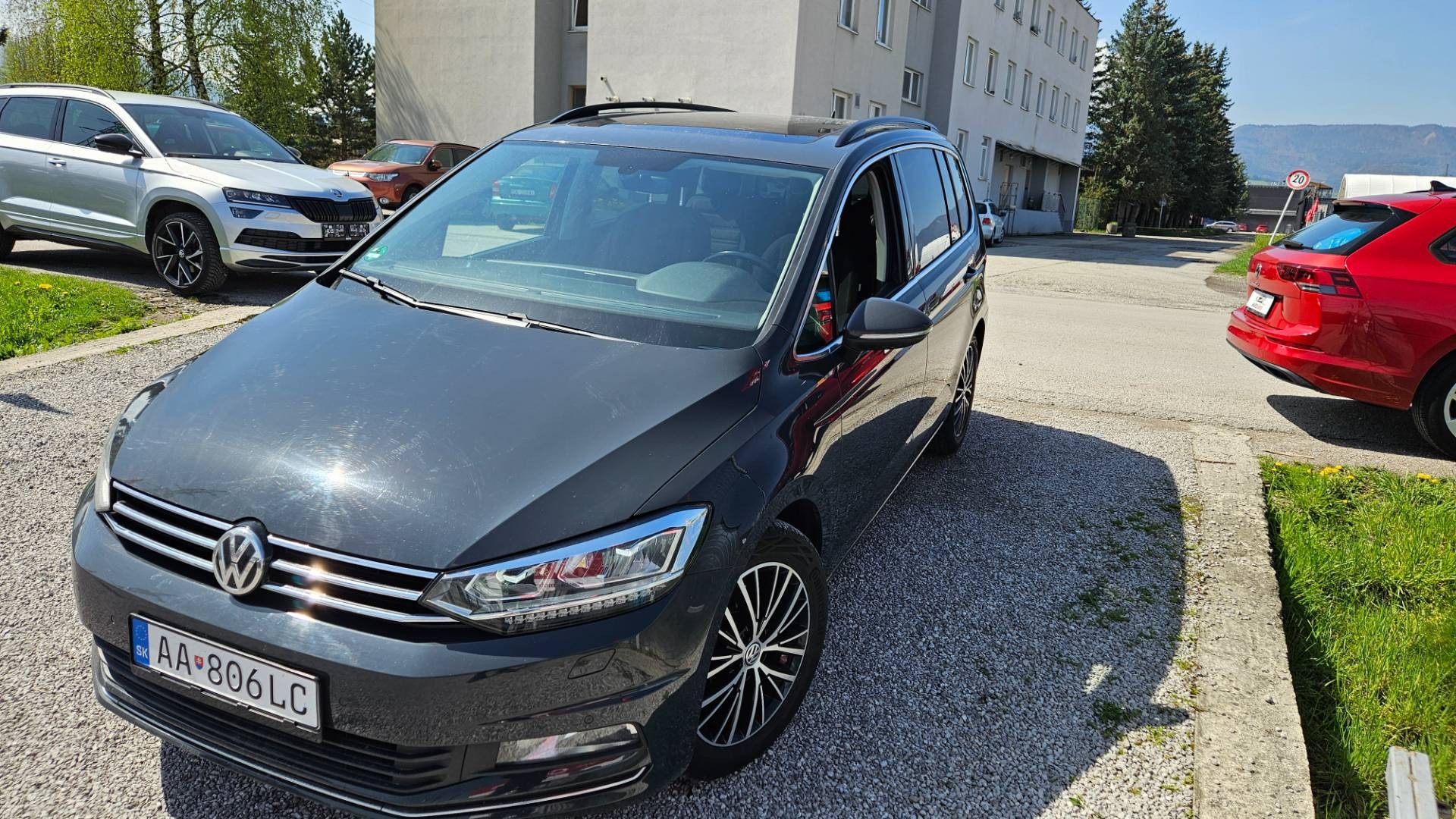 Volkswagen Touran 2.0 TDI SCR BMT 190k Highline DSG EU6 – Obrázok 2