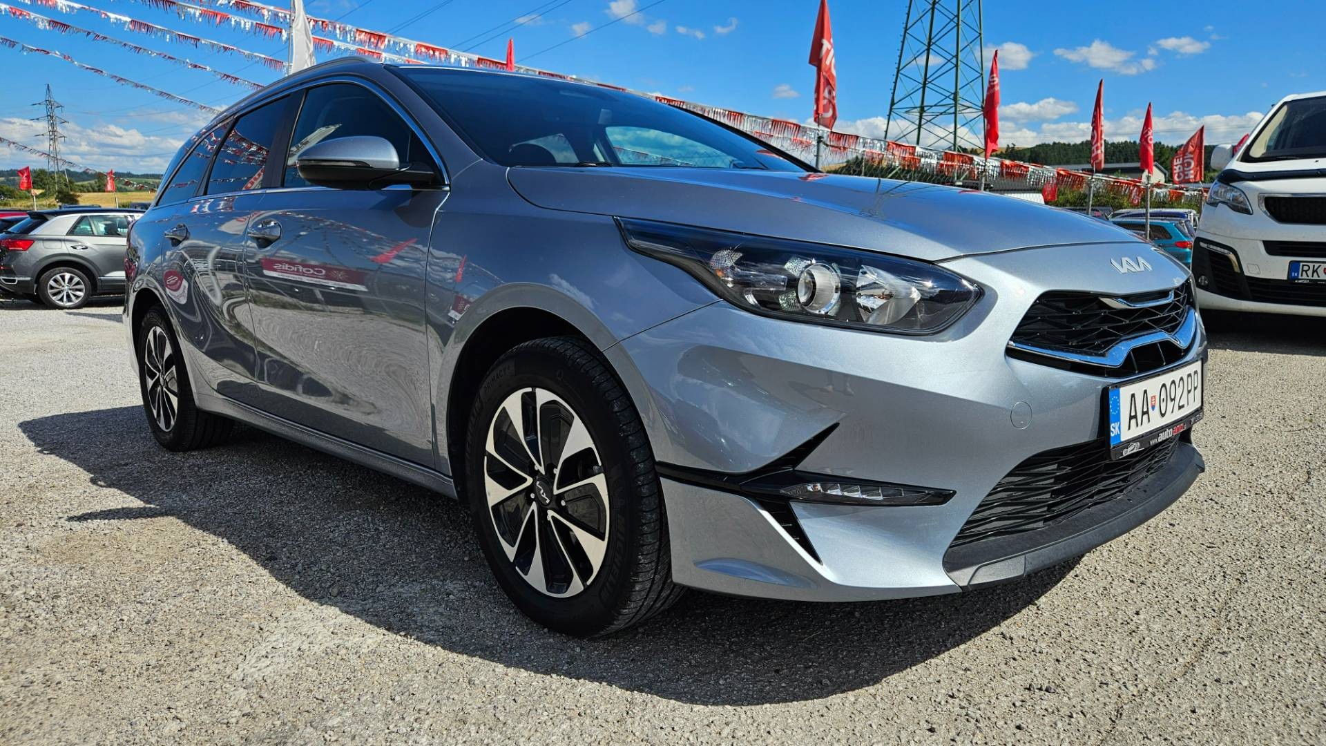 Kia Ceed SW 1.5 T-GDi Gold – Obrázok 41