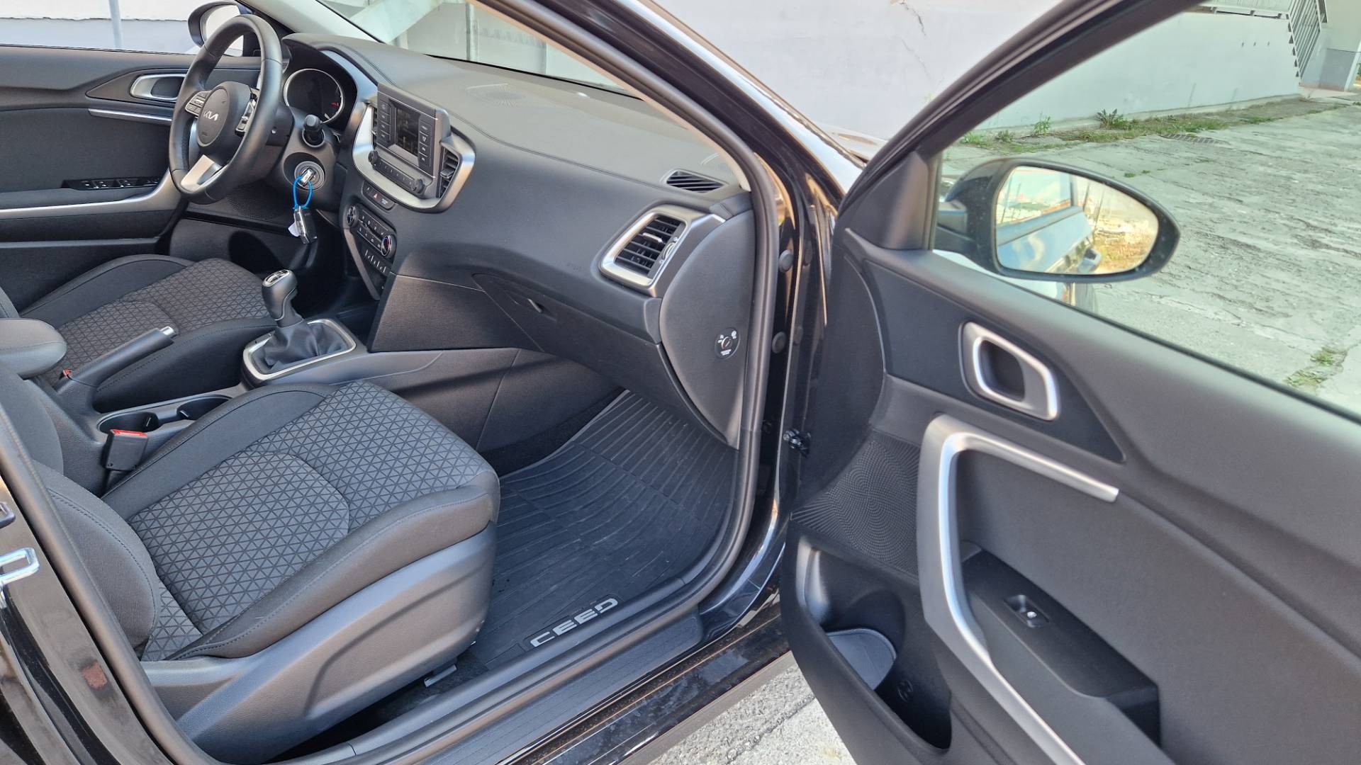 Kia Ceed 1.0 T-GDi Silver – Obrázok 27