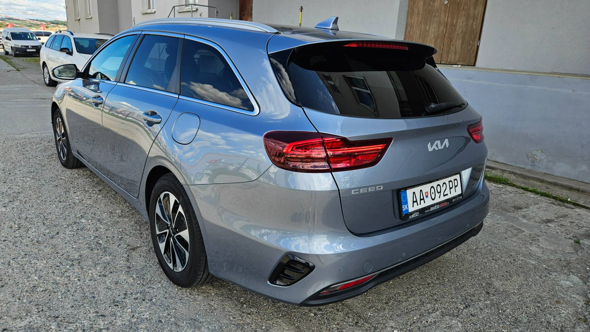 Kia Ceed SW 1.5 T-GDi Gold – Obrázok 39