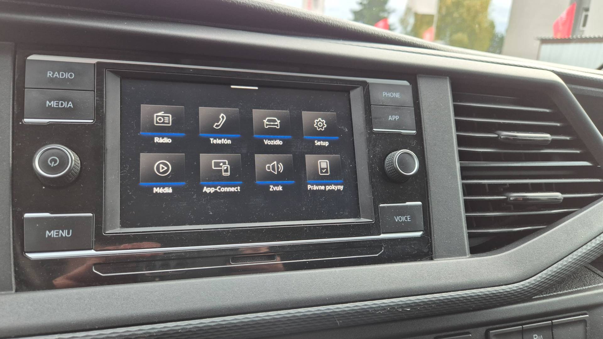 Volkswagen T6 Transporter 2.0 TDI 110KW 150 PS DSG 9 miest – Obrázok 37