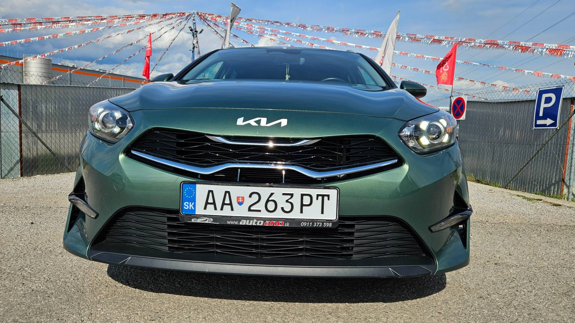 Kia Ceed SW 1.5 T-GDi Gold – Obrázok 2