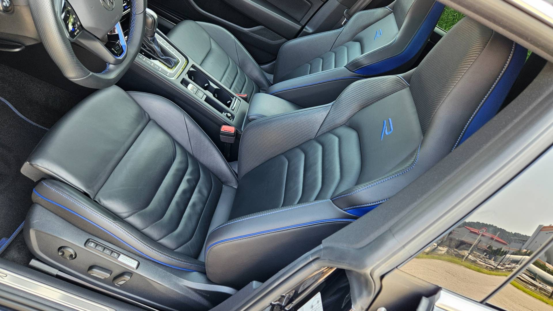 Volkswagen Arteon Shooting Brake SB 2.0 TSI R 4Motion DSG – Obrázok 35