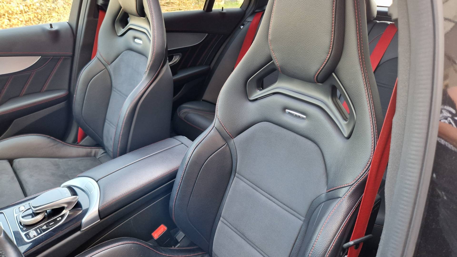 Mercedes-Benz C trieda Kombi 450 AMG 4matic A/T – Obrázok 28