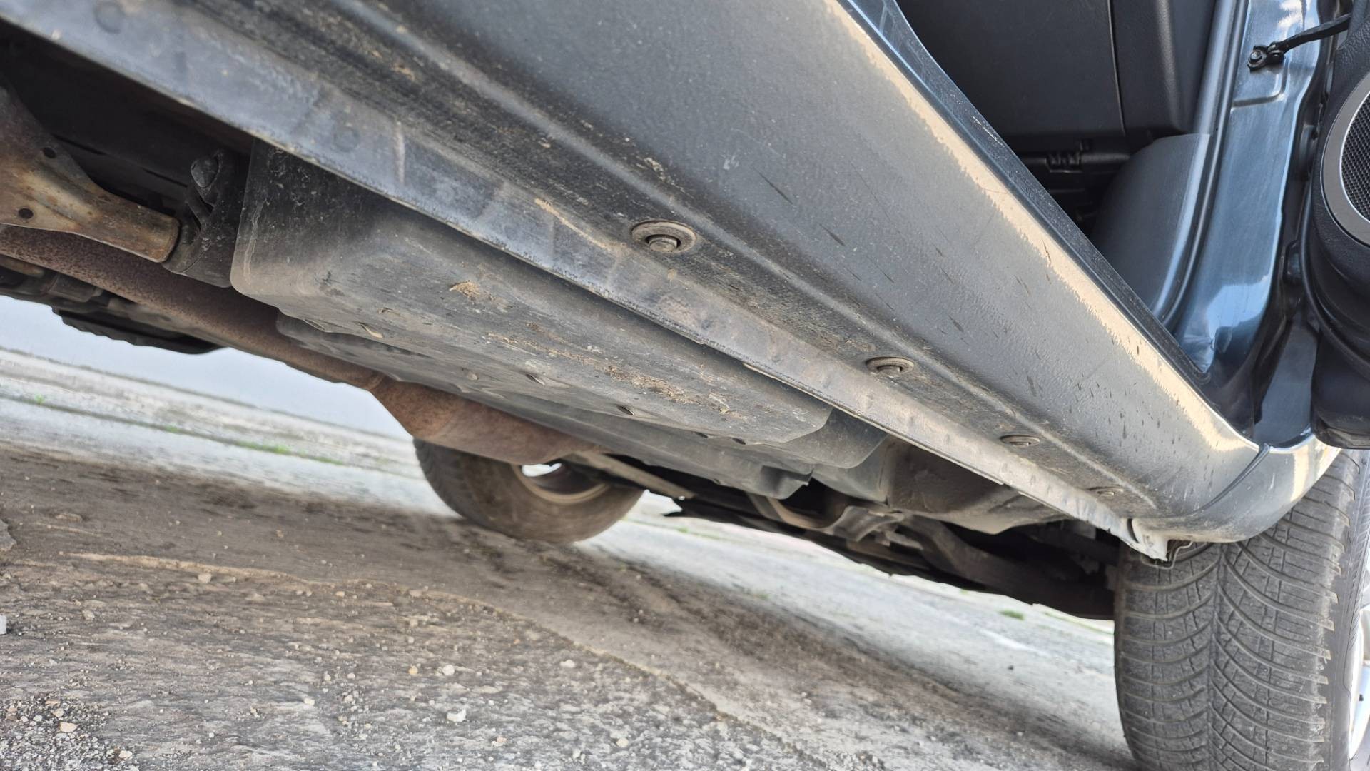 Toyota RAV4 2.2 D-4D 135 Base – Obrázok 37