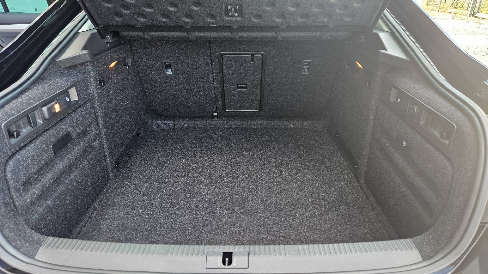 Škoda Superb 2.0 TDI 190k 4x4 Style DSG EU6 – Obrázok 17