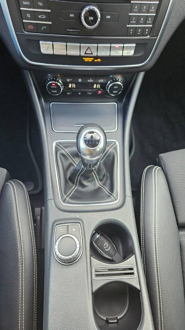 Mercedes-Benz GLA 200 d 100KW – Obrázok 38