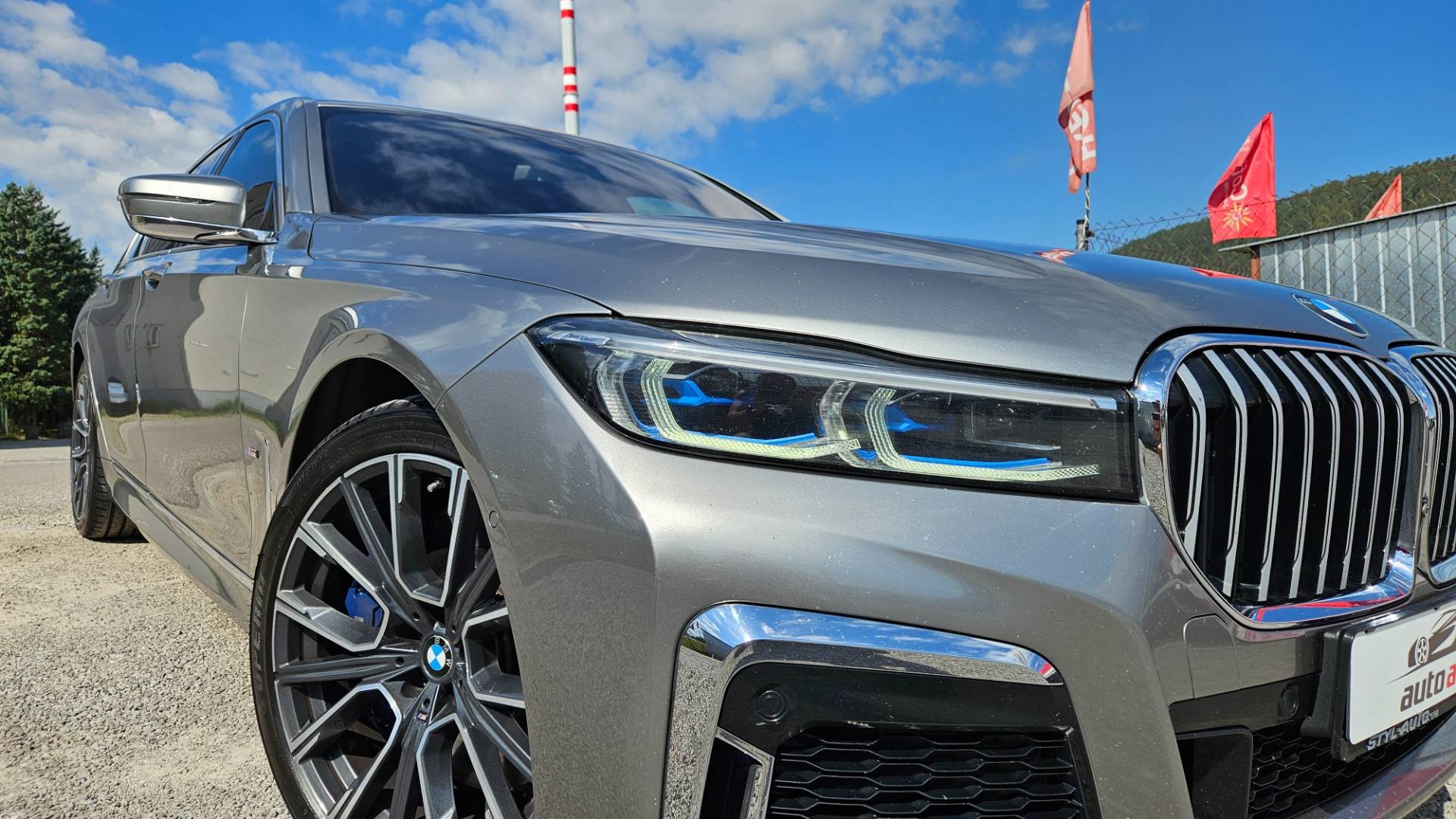 BMW Rad 7 750d xDrive A/T – Obrázok 14