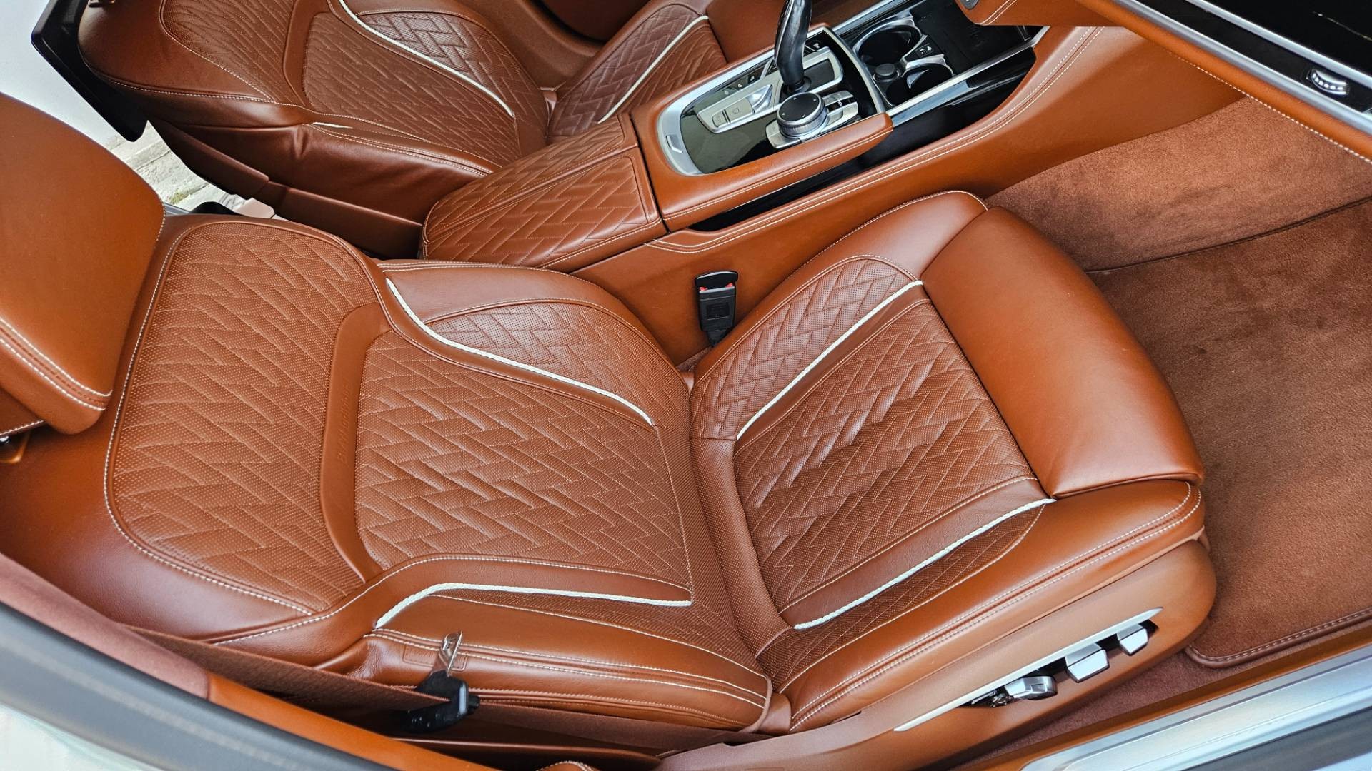 BMW Rad 7 750d xDrive A/T – Obrázok 43