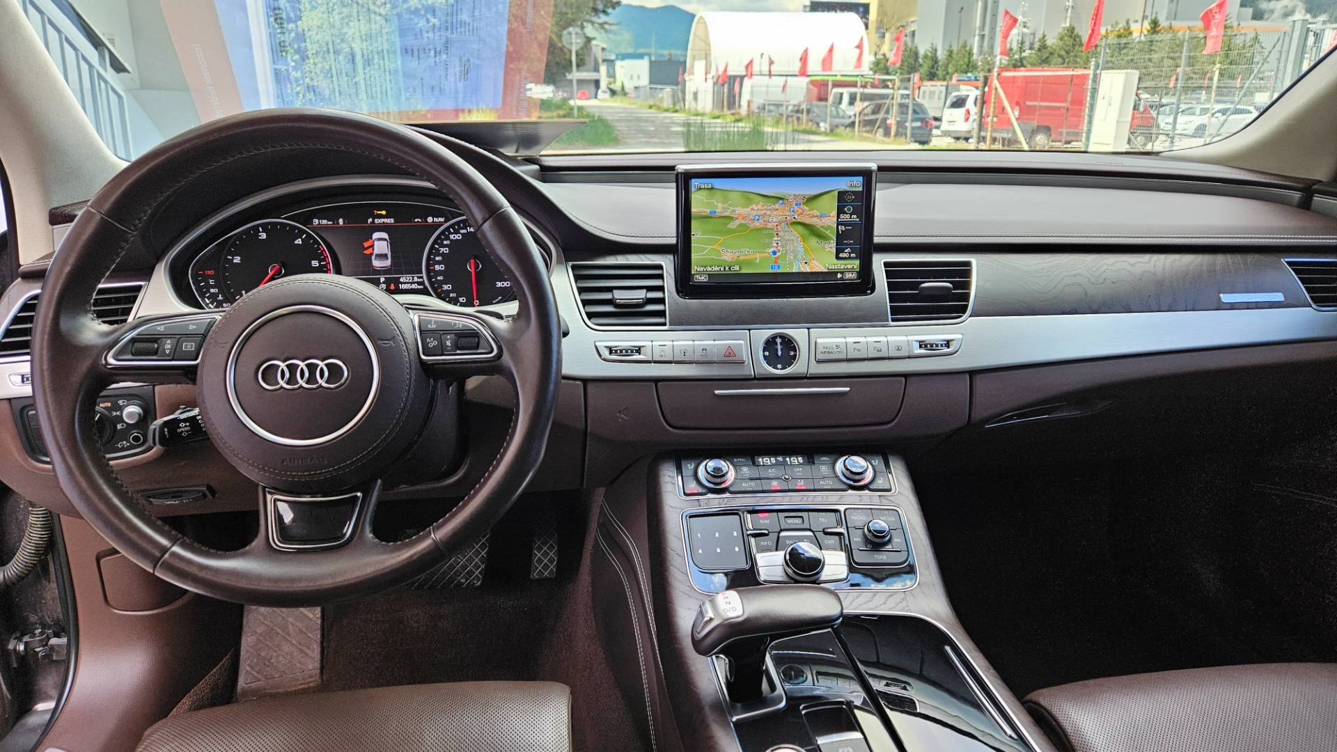 Audi A8 4.2 TDI V8 385k DPF quattro tiptronic – Obrázok 38