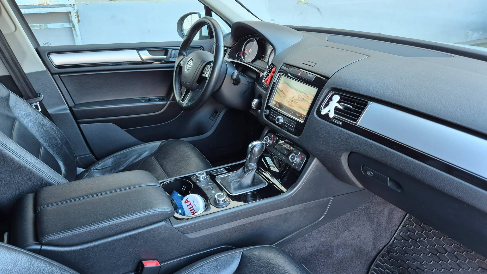 Volkswagen Touareg II 3.0 V6 TDI 240k BMT Premium 4XMOTION – Obrázok 13